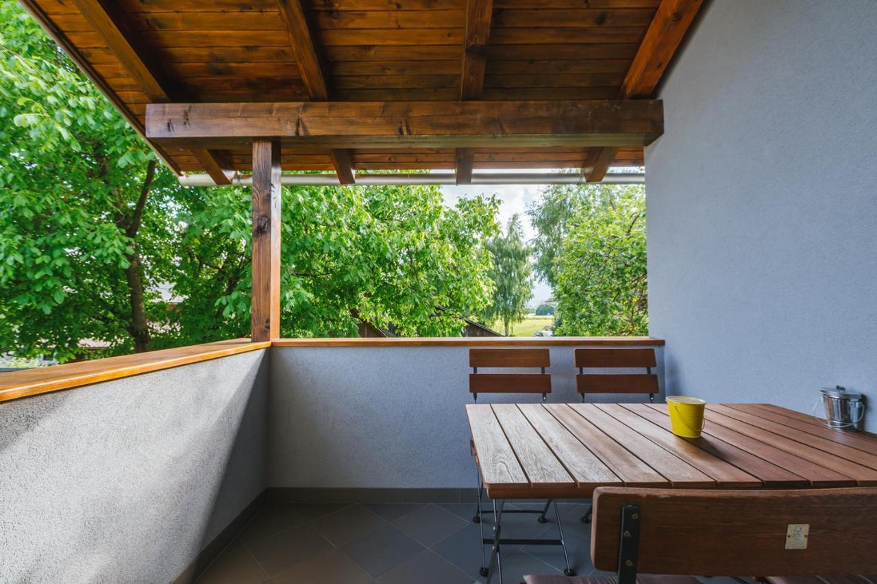 Blue Door - Studio Lesce (Upper Carniola) Exterior foto